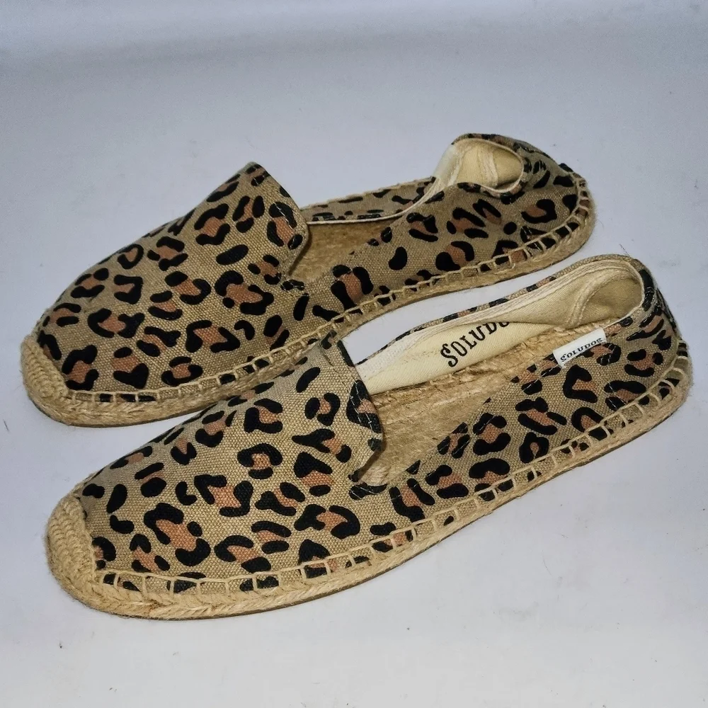 SOLUDOS Smoking Leopard Canvas Slipper Espadrilles In Maroon Black And Tan SZ 7